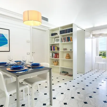 Apartmán Bright Sea View Home, Steps From The Lavagna